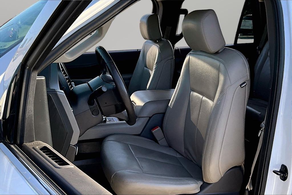 Thumbnail: 2019 Ford Expedition - 9