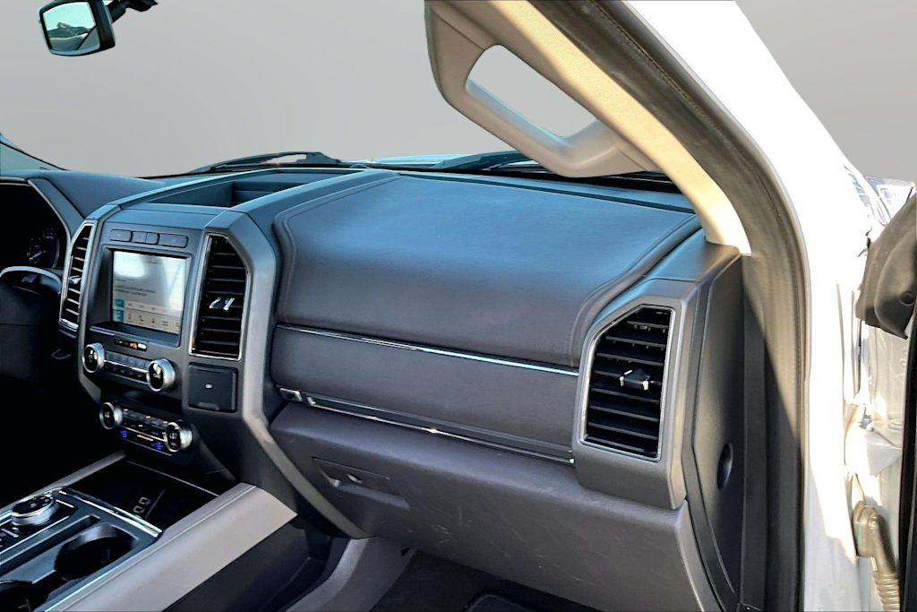 Thumbnail: 2019 Ford Expedition - 12