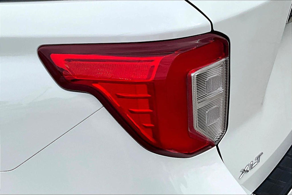 Thumbnail: 2022 Ford Explorer - 29