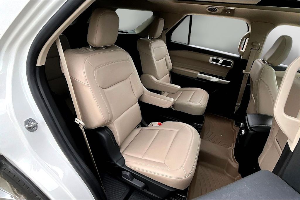 Thumbnail: 2022 Ford Explorer - 27