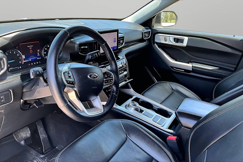 Thumbnail: 2022 Ford Explorer - 7