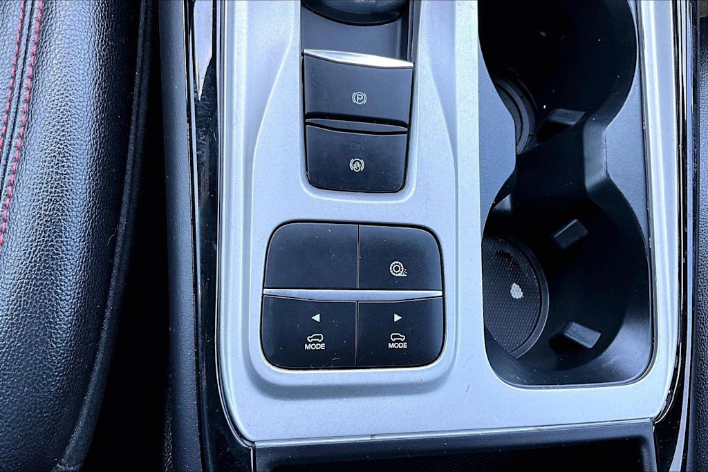 Thumbnail: 2023 Ford Explorer - 25