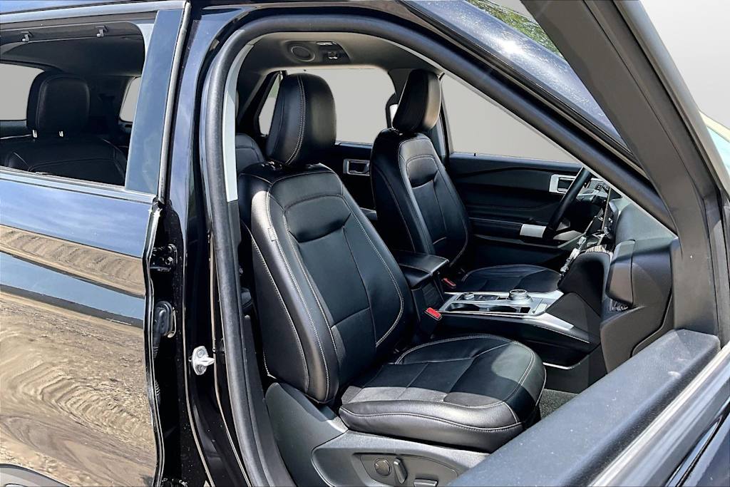 Thumbnail: 2023 Ford Explorer - 8