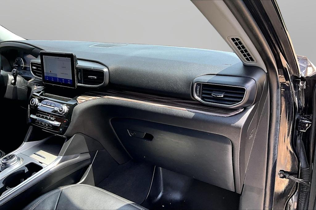 Thumbnail: 2023 Ford Explorer - 12