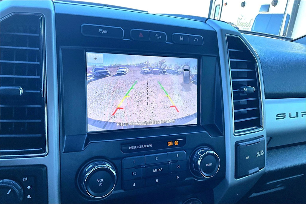 Thumbnail: 2020 Ford F-250 - 24