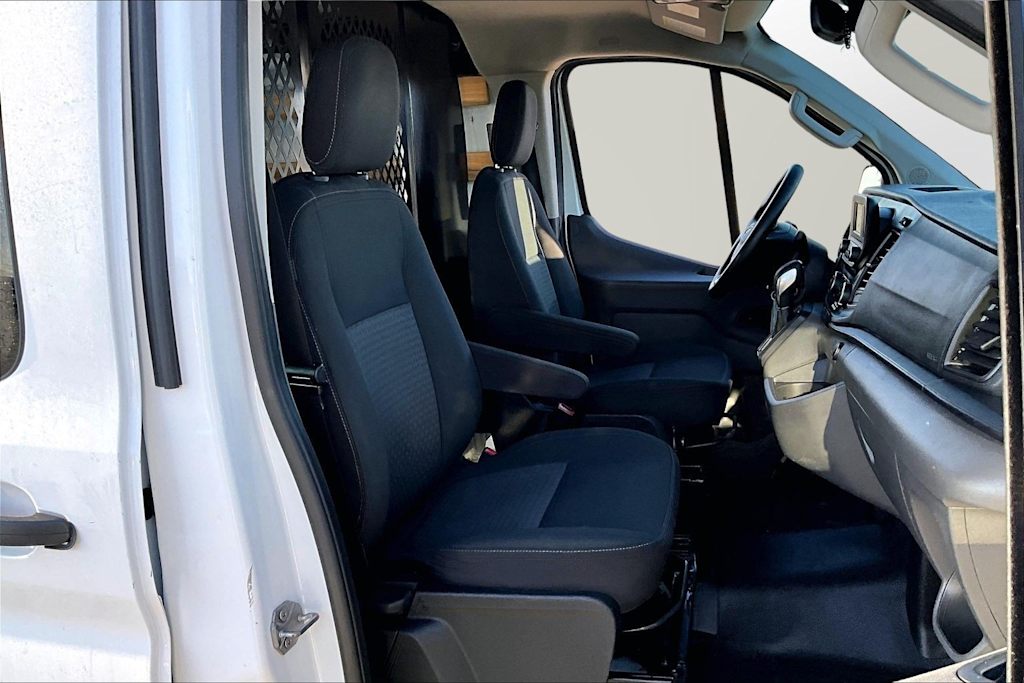 Thumbnail: 2022 Ford Transit Series - 9