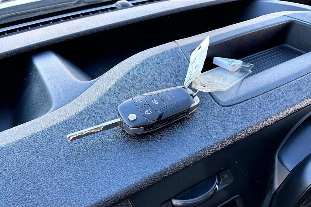 Thumbnail: 2022 Ford Transit Series - 16