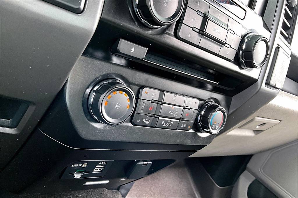 Thumbnail: 2015 Ford F-150 - 25