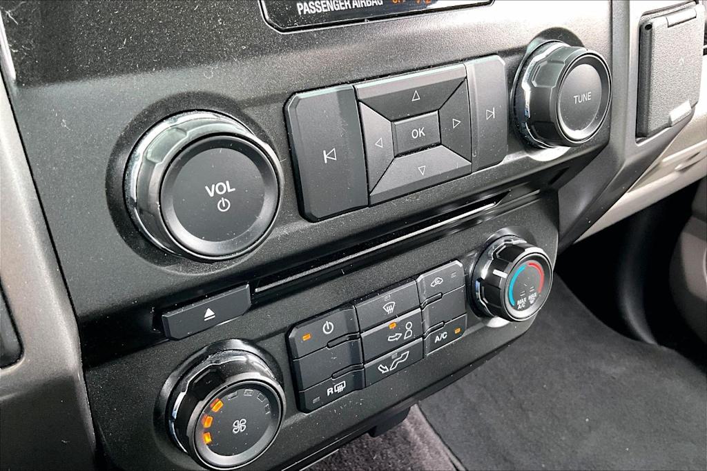 Thumbnail: 2015 Ford F-150 - 25