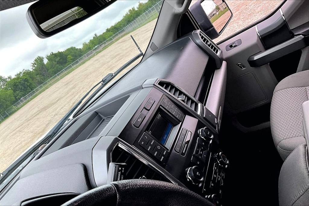 Thumbnail: 2015 Ford F-150 - 19