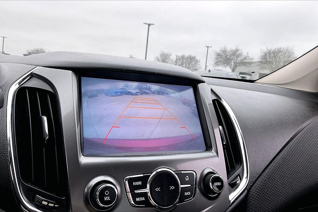 Thumbnail: 2017 Chevrolet Cruze - 24