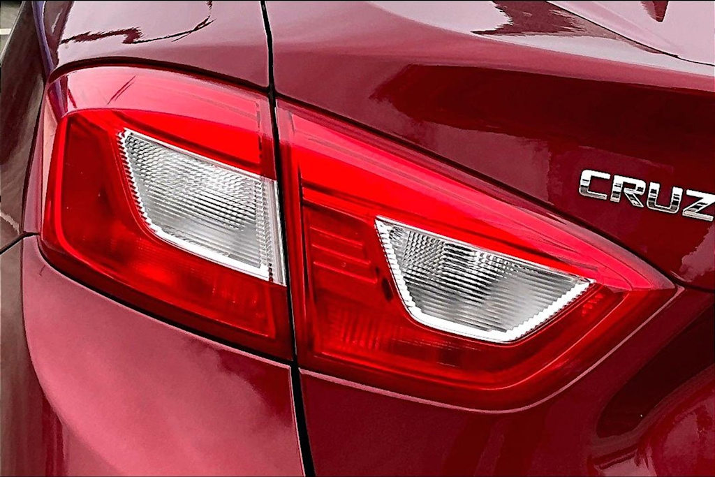 Thumbnail: 2017 Chevrolet Cruze - 29