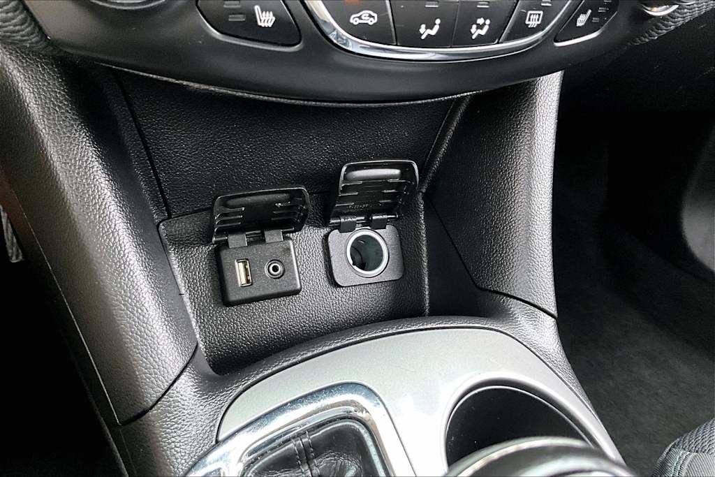 Thumbnail: 2017 Chevrolet Cruze - 25