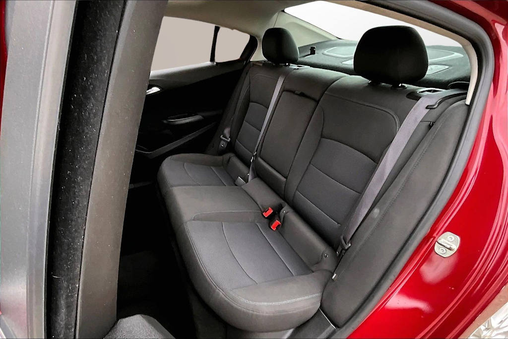 Thumbnail: 2017 Chevrolet Cruze - 11