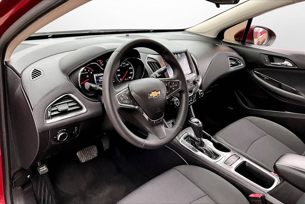 Thumbnail: 2017 Chevrolet Cruze - 12