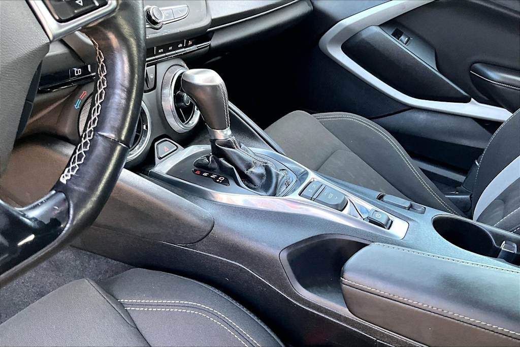 Thumbnail: 2018 Chevrolet Camaro - 8