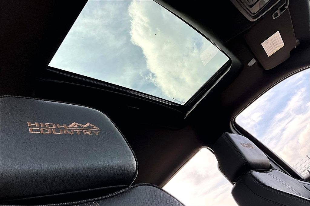 Thumbnail: 2022 Chevrolet Silverado 1500 - 19