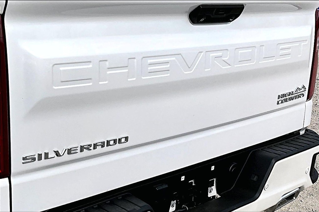 Thumbnail: 2022 Chevrolet Silverado 1500 - 32