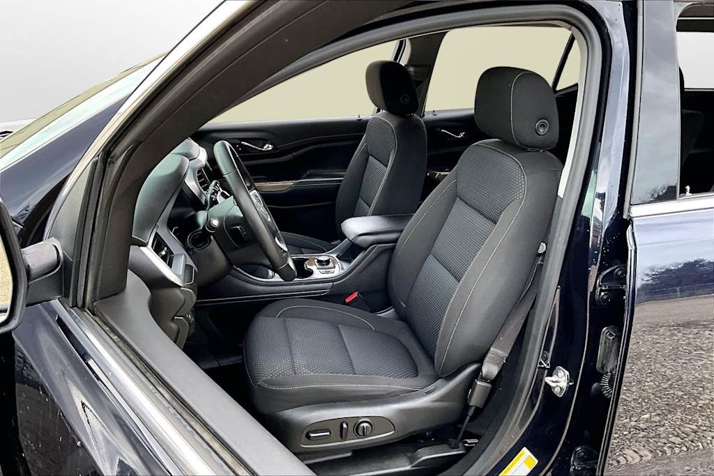 Thumbnail: 2021 GMC Acadia - 10