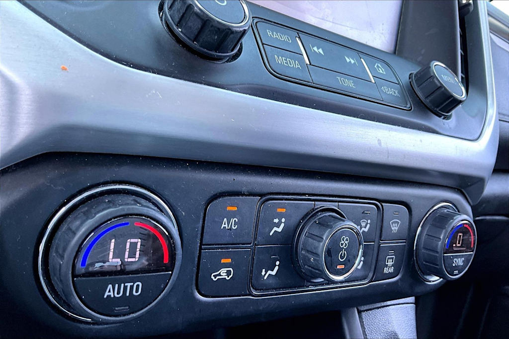 Thumbnail: 2019 GMC Acadia - 23