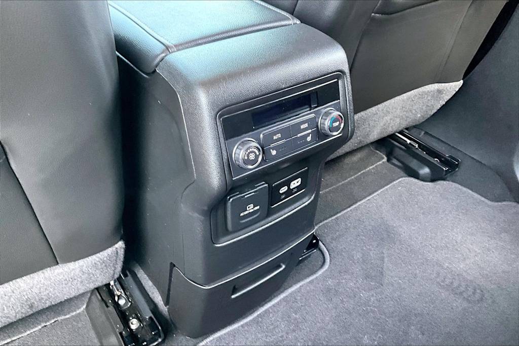 Thumbnail: 2023 GMC Acadia - 25