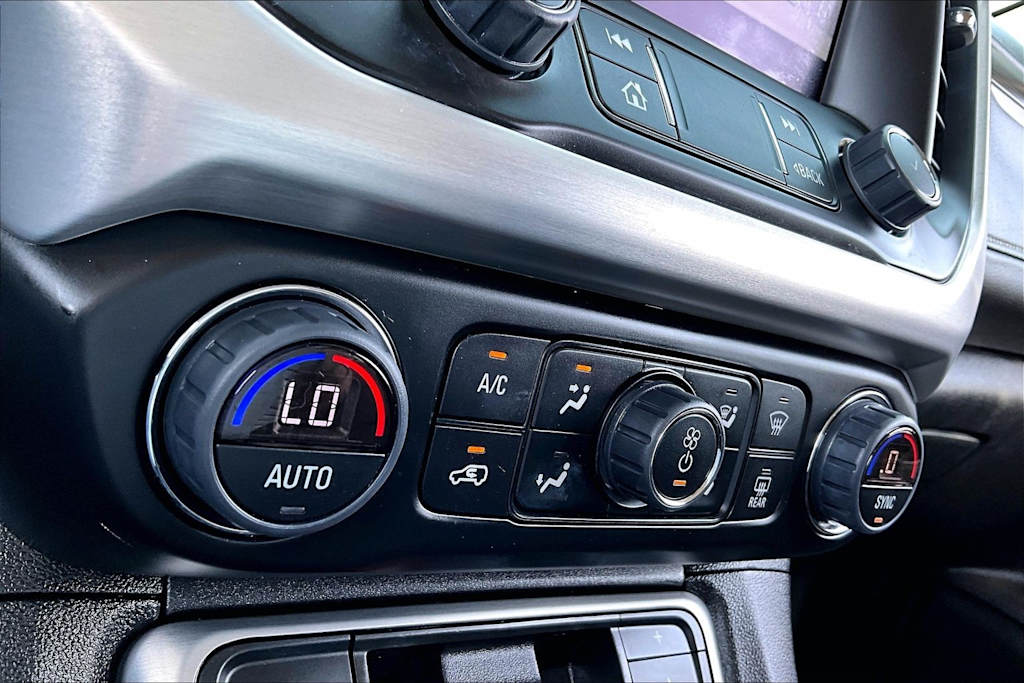 Thumbnail: 2023 GMC Acadia - 26