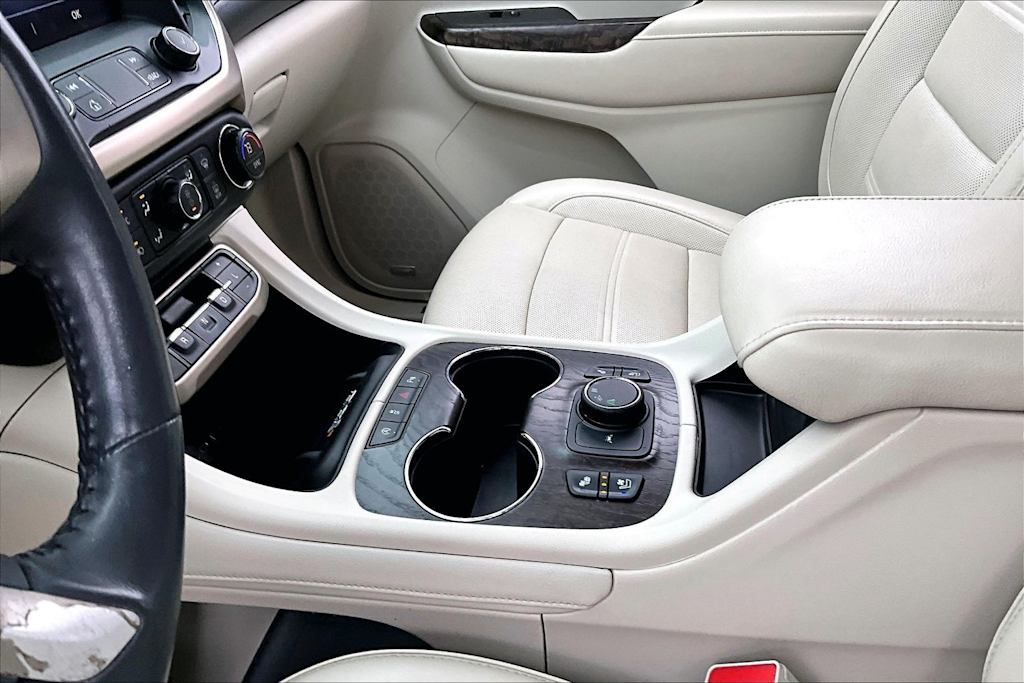 Thumbnail: 2020 GMC Acadia - 14