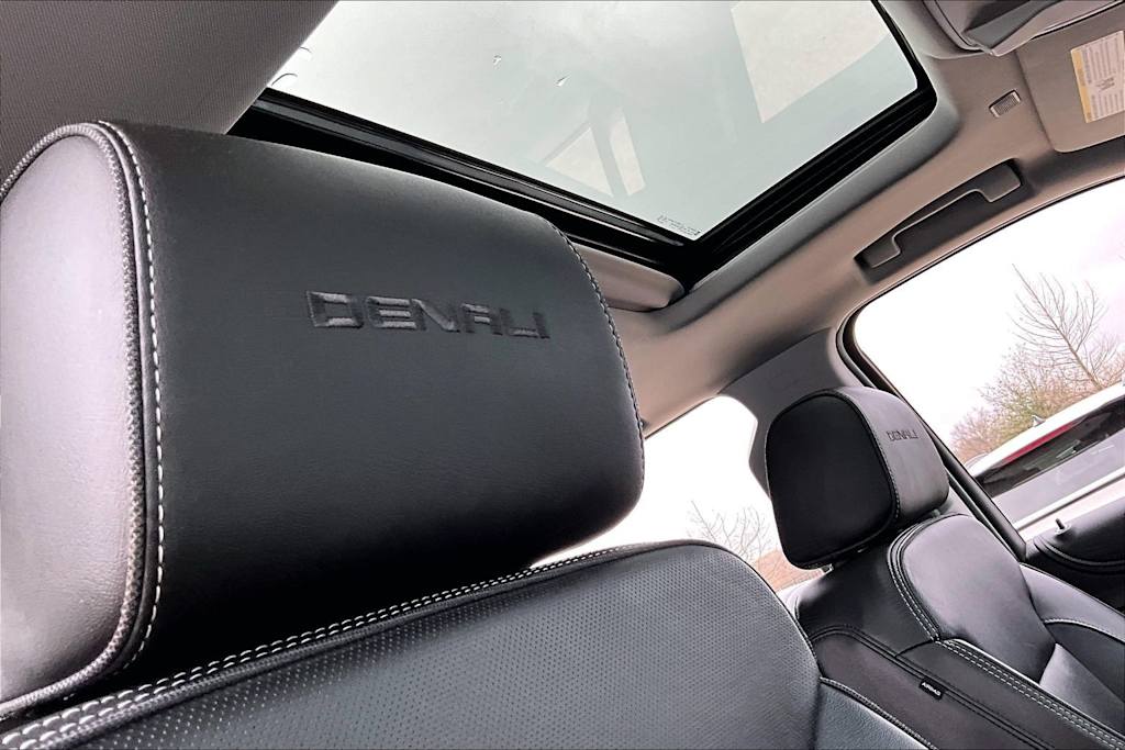 Thumbnail: 2019 GMC Yukon - 19