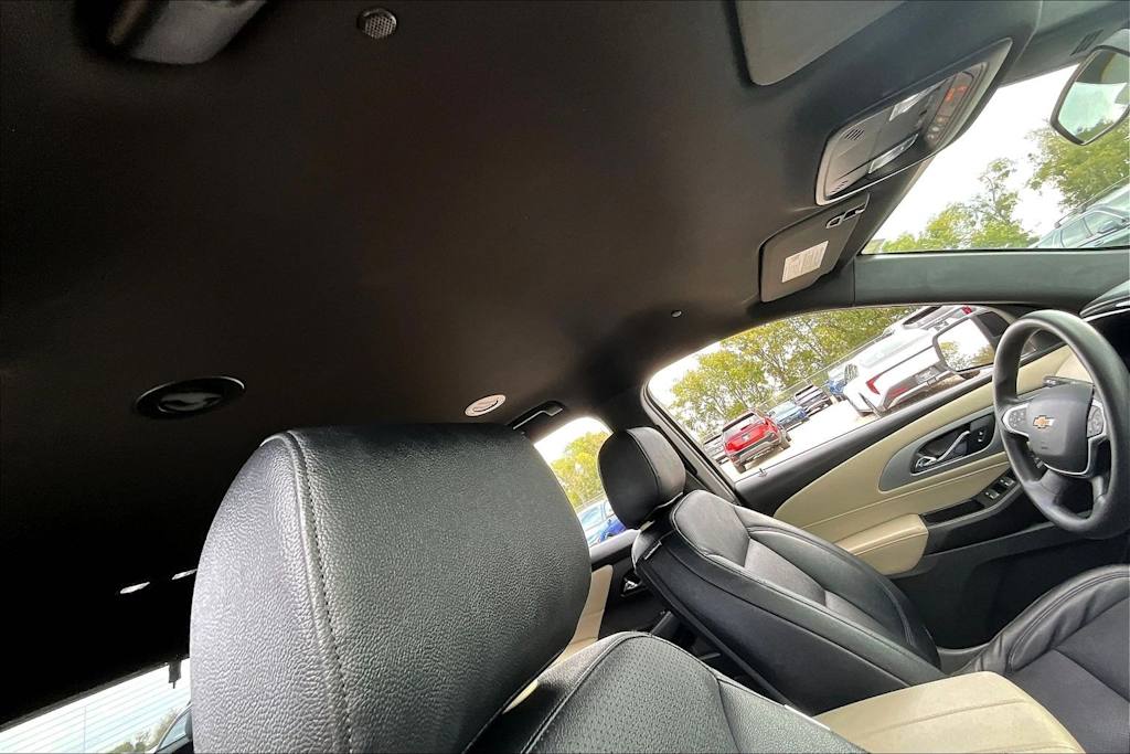 Thumbnail: 2022 Chevrolet Traverse - 9