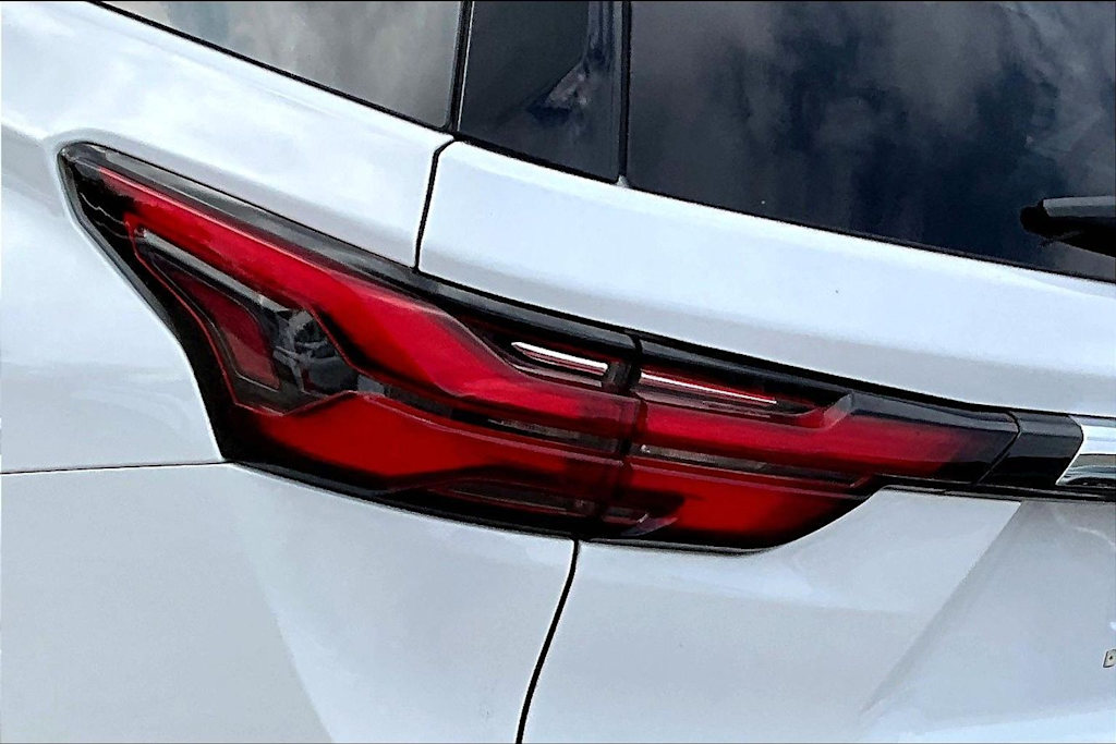 Thumbnail: 2022 Chevrolet Traverse - 31