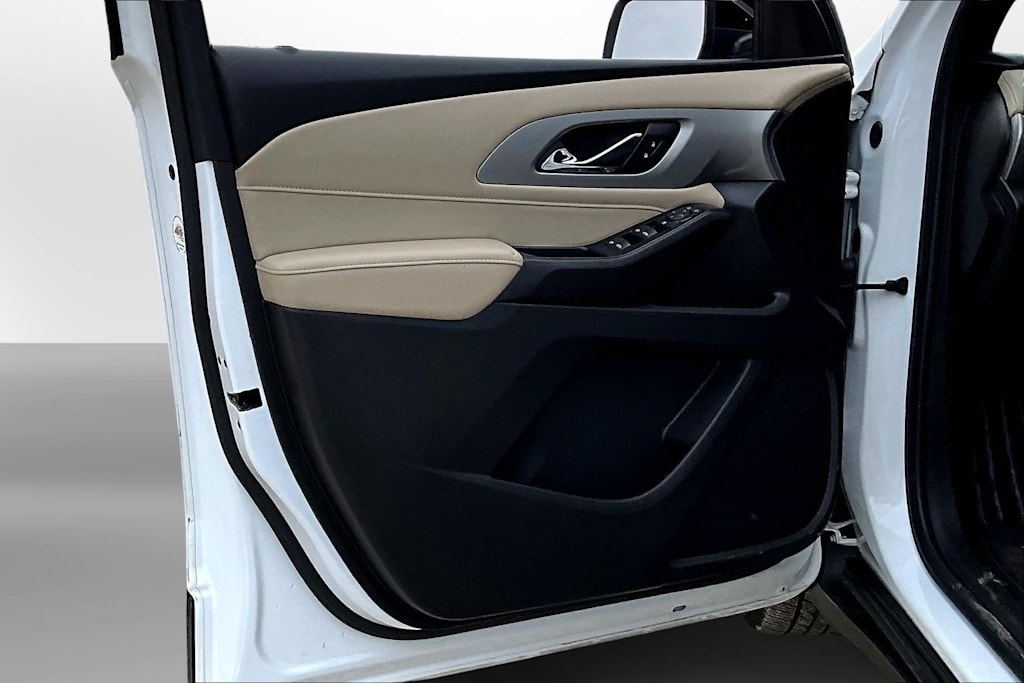 Thumbnail: 2022 Chevrolet Traverse - 20