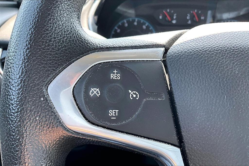 Thumbnail: 2021 Chevrolet Traverse - 18