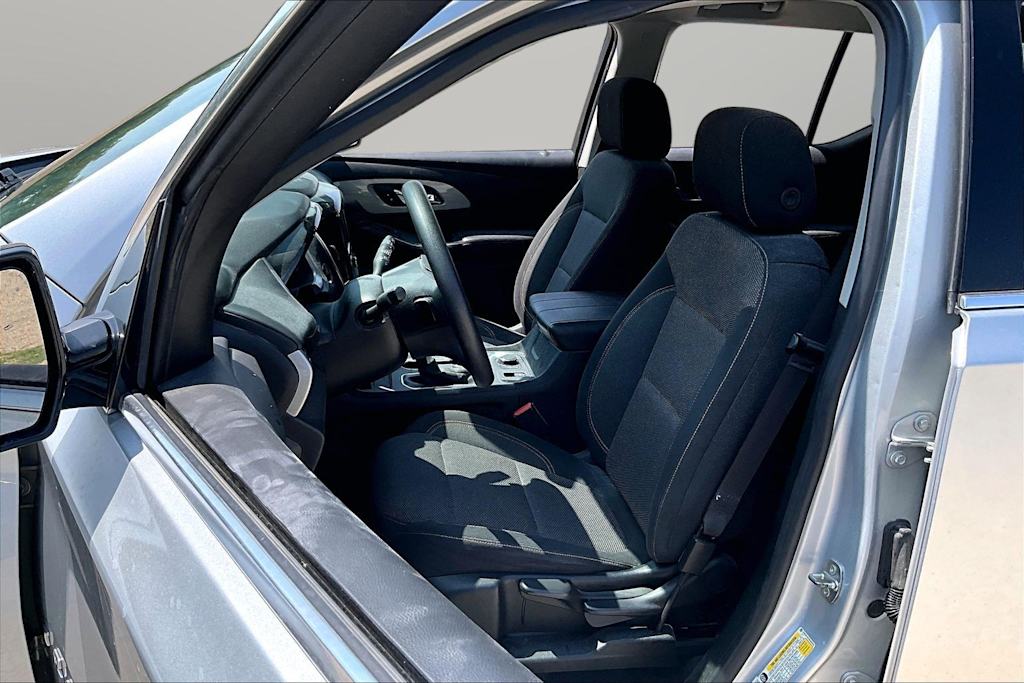 Thumbnail: 2021 Chevrolet Traverse - 8