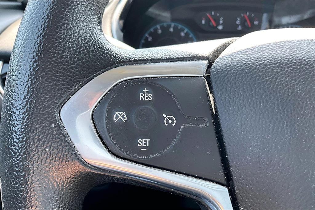 Thumbnail: 2021 Chevrolet Traverse - 18