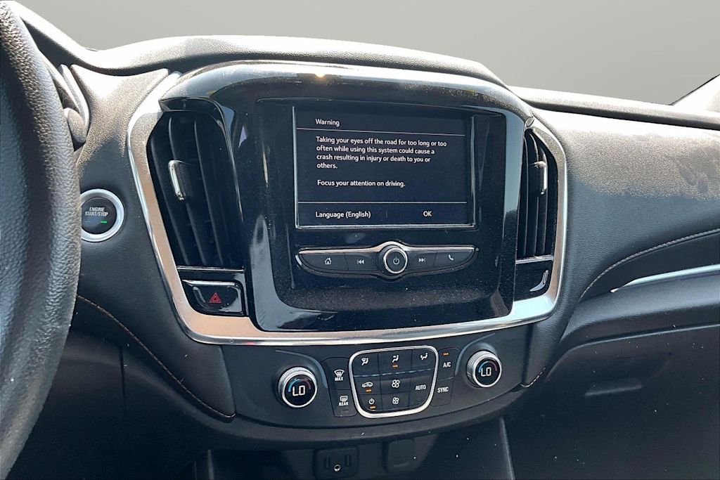 Thumbnail: 2021 Chevrolet Traverse - 11