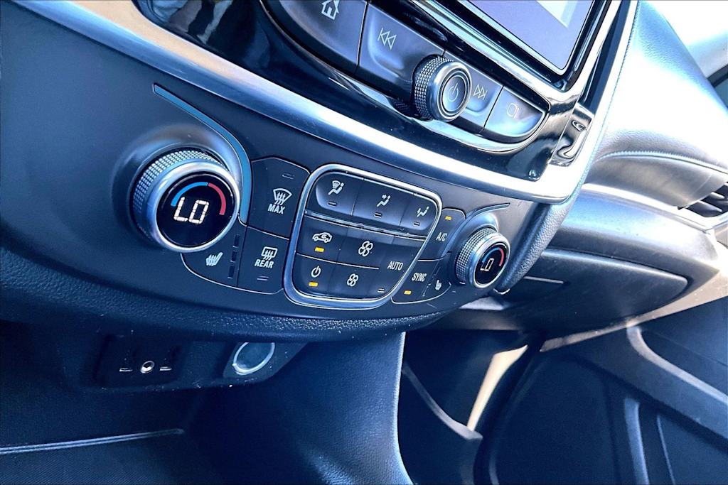 Thumbnail: 2019 Chevrolet Traverse - 26