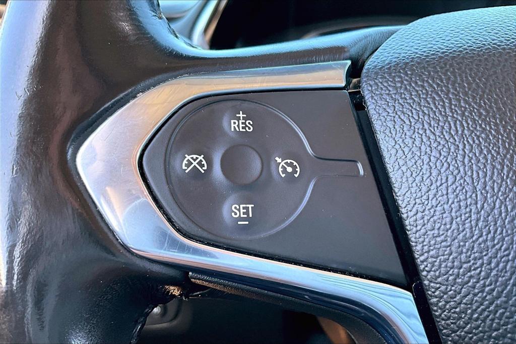 Thumbnail: 2019 Chevrolet Traverse - 21