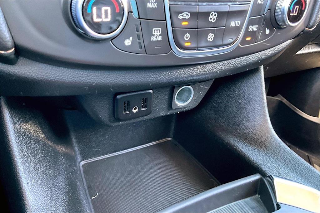 Thumbnail: 2019 Chevrolet Traverse - 24