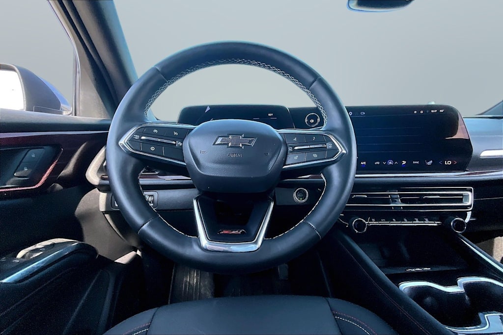 Thumbnail: 2025 Chevrolet Traverse - 2