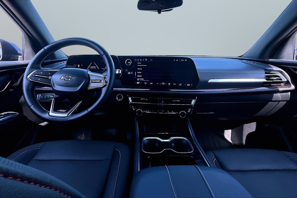 Thumbnail: 2025 Chevrolet Traverse - 11