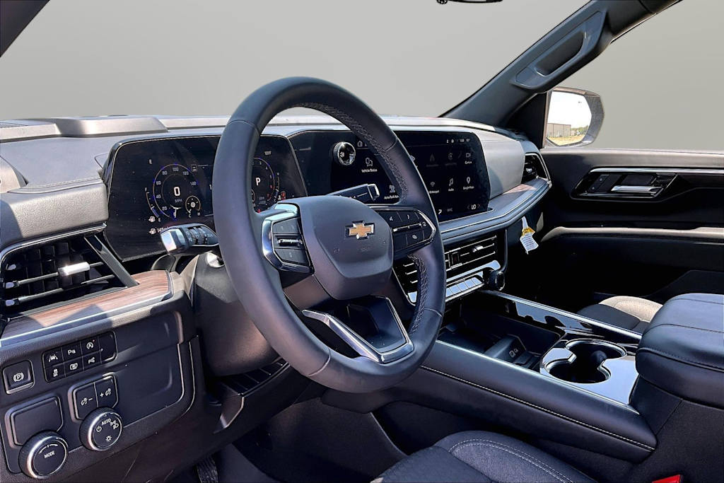 Thumbnail: 2025 Chevrolet Tahoe - 9