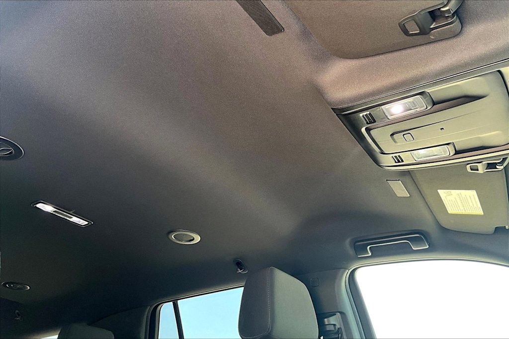 Thumbnail: 2025 Chevrolet Tahoe - 21