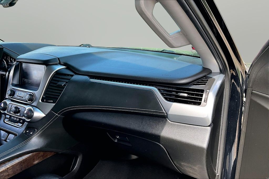 Thumbnail: 2019 Chevrolet Tahoe - 19