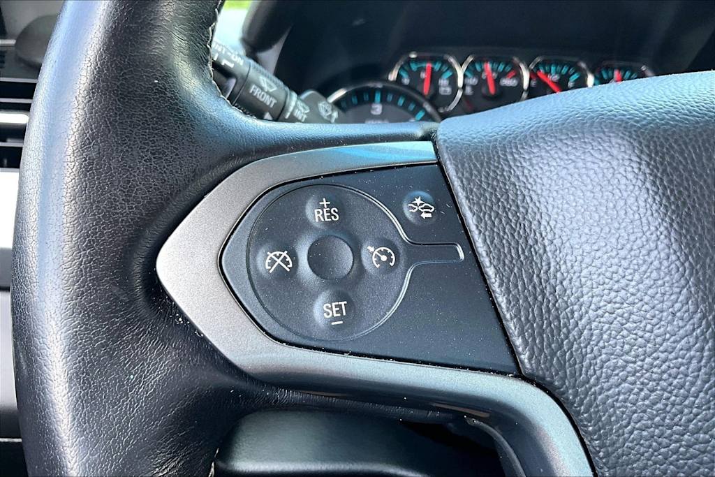 Thumbnail: 2019 Chevrolet Tahoe - 21