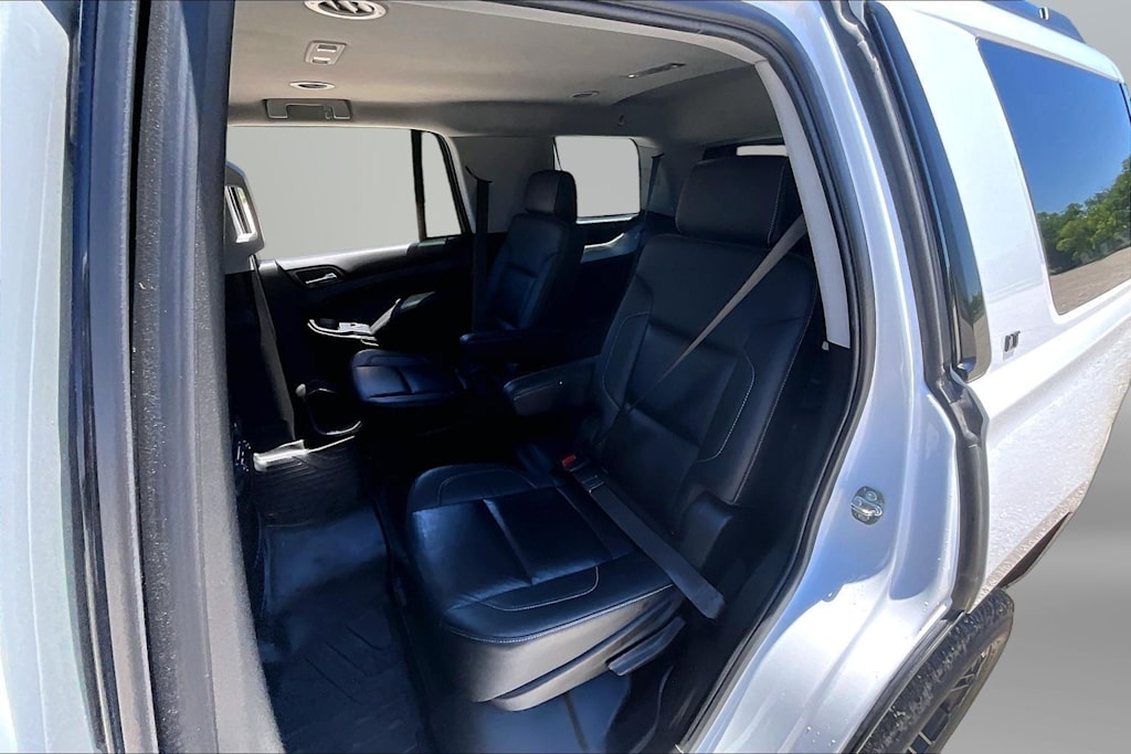 Thumbnail: 2019 Chevrolet Tahoe - 11