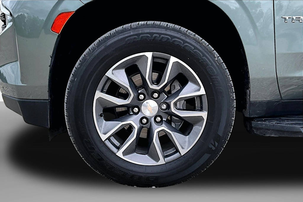 Thumbnail: 2024 Chevrolet Tahoe - 7