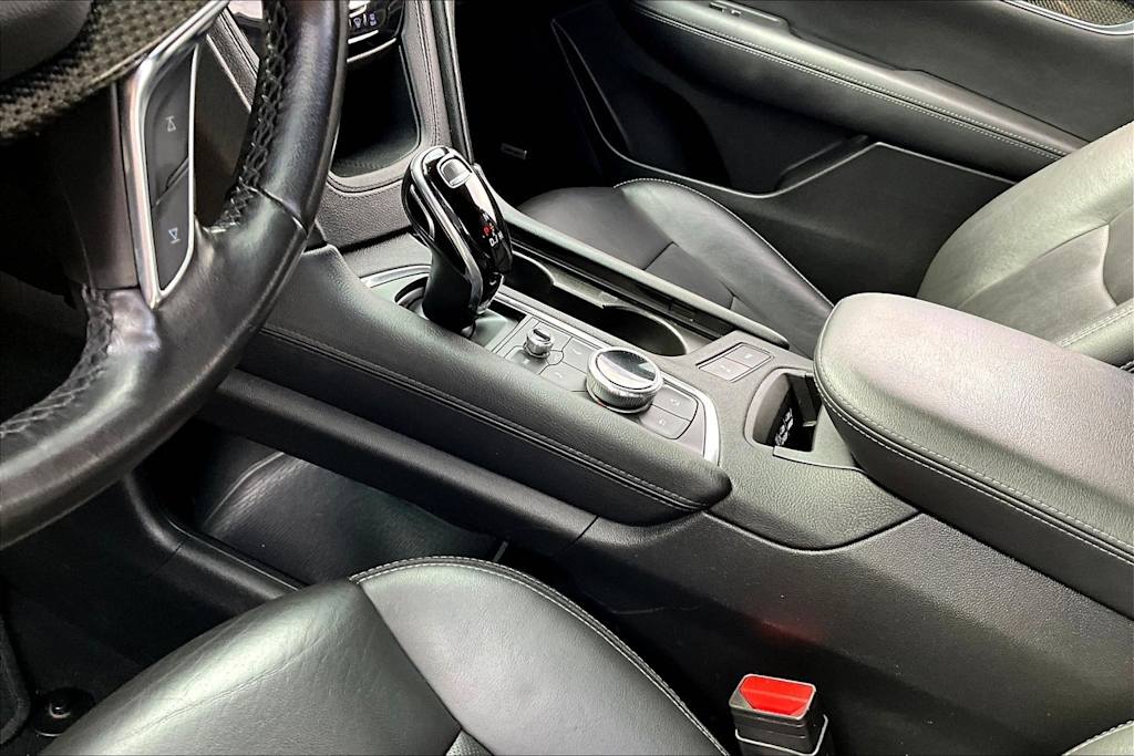 Thumbnail: 2020 Cadillac XT5 - 14