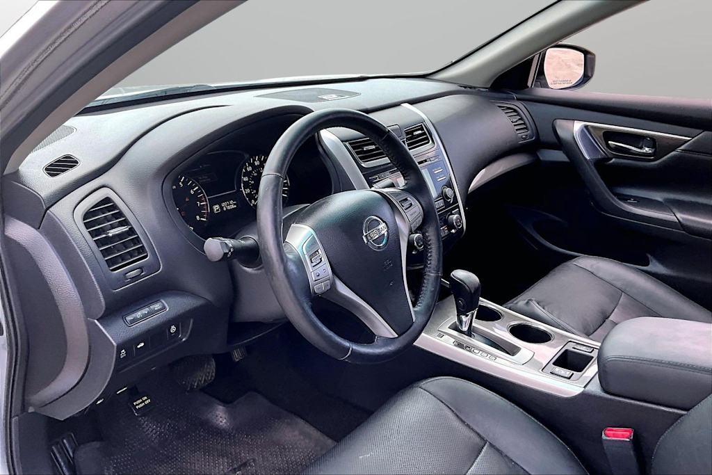 Thumbnail: 2015 Nissan Altima - 8