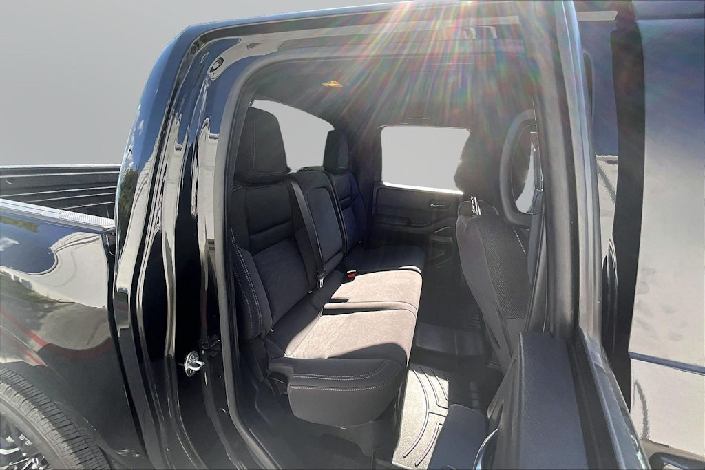 Thumbnail: 2023 Nissan Frontier - 27