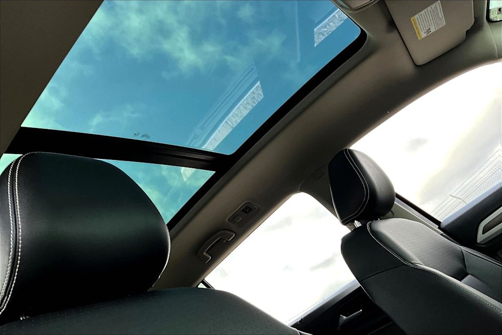 Thumbnail: 2023 Volkswagen Atlas - 22